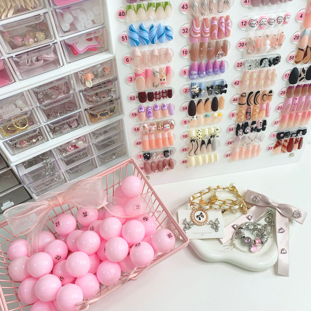 Nails & Mix Jewery Mystery Scoops